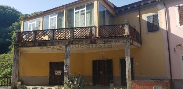 appartamento in vendita a Bagni di Lucca