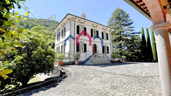 casa indipendente in vendita a Bagni di Lucca in zona Fornoli