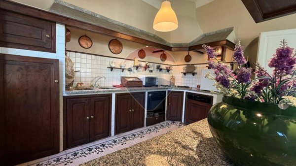 casa indipendente in vendita a Bagni di Lucca in zona La Villa