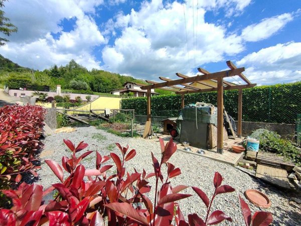 casa indipendente in vendita a Bagni di Lucca