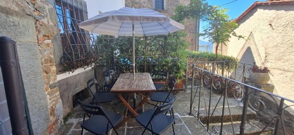 casa indipendente in vendita a Bagni di Lucca