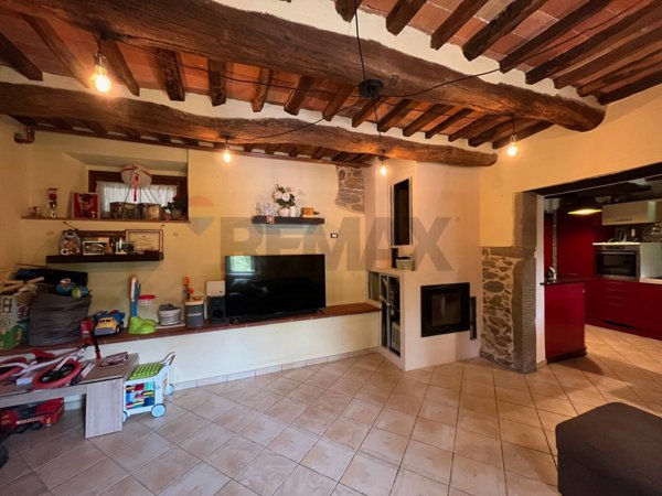 appartamento in vendita a Bagni di Lucca in zona Fornoli