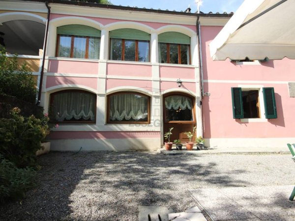 casa indipendente in vendita a Bagni di Lucca