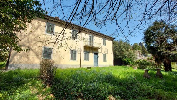 casa indipendente in vendita a Bagni di Lucca