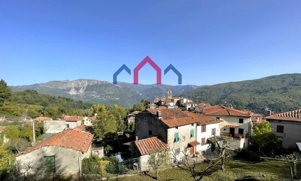 casa indipendente in vendita a Bagni di Lucca in zona Brandeglio