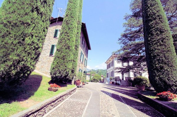 casa indipendente in vendita a Bagni di Lucca in zona La Villa