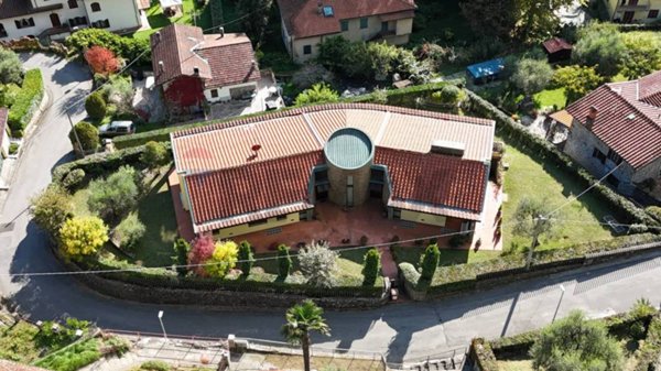 casa indipendente in vendita a Bagni di Lucca in zona La Villa