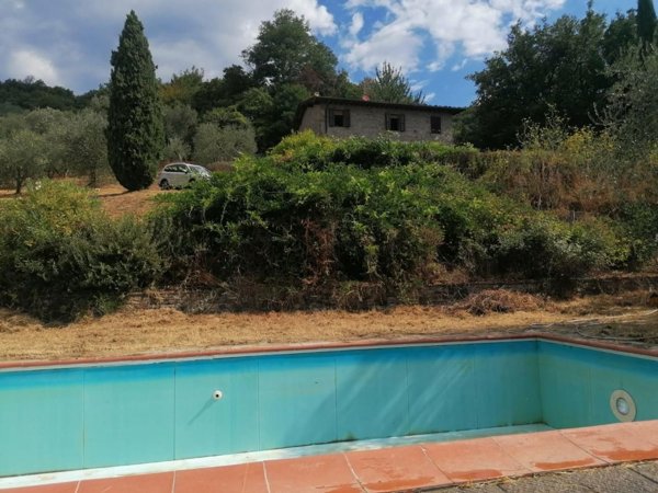 casa indipendente in vendita a Bagni di Lucca