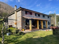 casa indipendente in vendita a Bagni di Lucca in zona Limano
