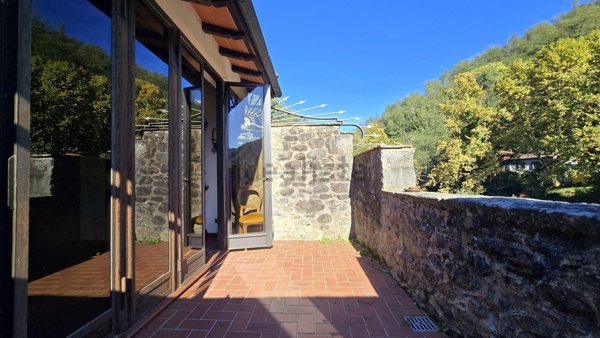 casa indipendente in vendita a Bagni di Lucca