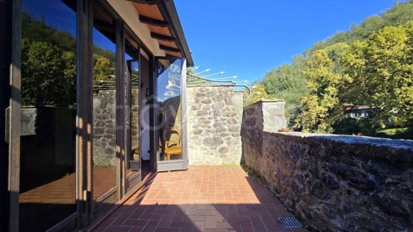 casa indipendente in vendita a Bagni di Lucca