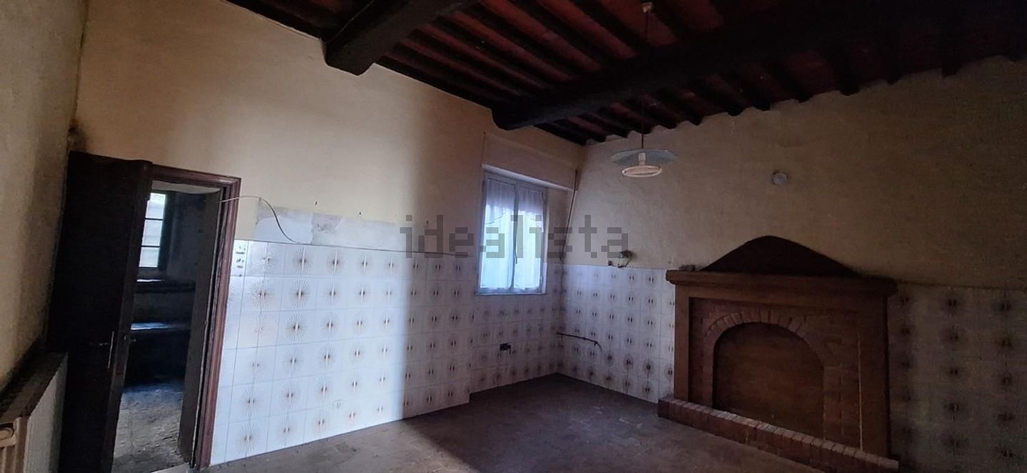 casa indipendente in vendita a Bagni di Lucca