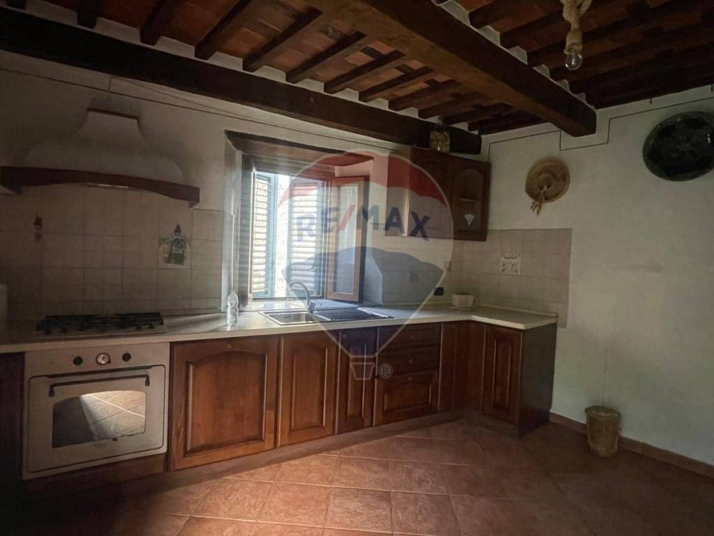 casa indipendente in vendita a Bagni di Lucca in zona San Cassiano di Controni