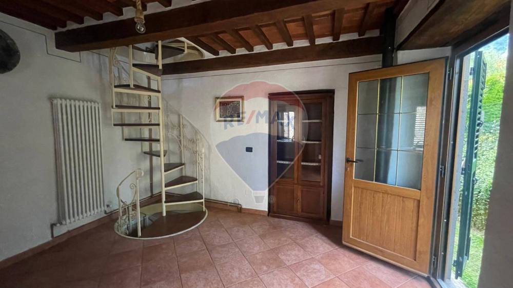 casa indipendente in vendita a Bagni di Lucca in zona San Cassiano di Controni
