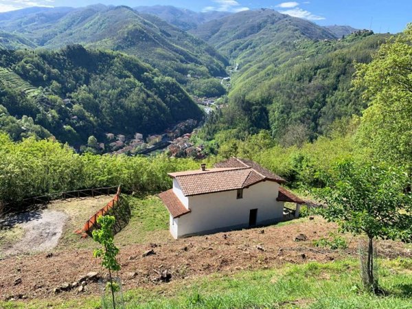 casa indipendente in vendita a Bagni di Lucca