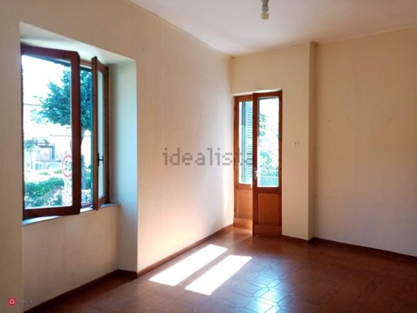 appartamento in vendita a Bagni di Lucca in zona Bagni Caldi