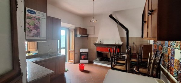 casa indipendente in vendita a Bagni di Lucca in zona Limano