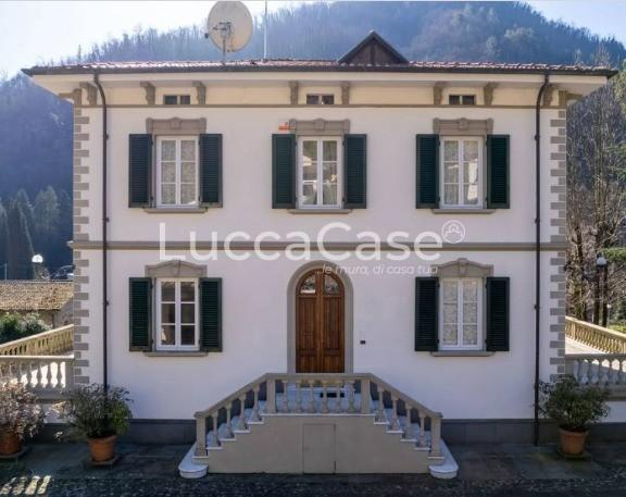 casa indipendente in vendita a Bagni di Lucca in zona La Villa