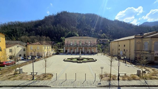 appartamento in vendita a Bagni di Lucca in zona Bagni Caldi