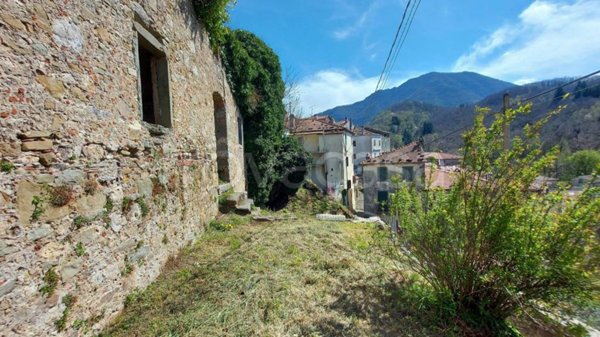 casa indipendente in vendita a Bagni di Lucca in zona Casoli