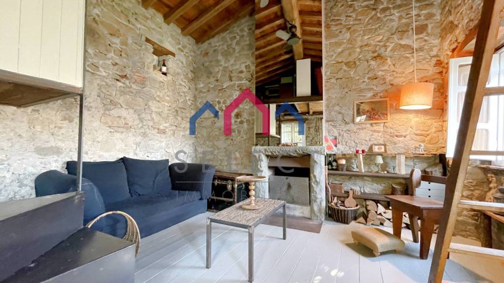 casale in vendita a Bagni di Lucca in zona Brandeglio
