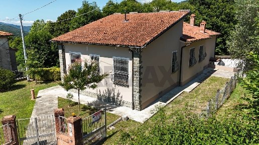 casa indipendente in vendita a Bagni di Lucca in zona Vico Pancellorum