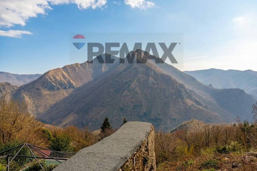 casa indipendente in vendita a Bagni di Lucca in zona Vico Pancellorum