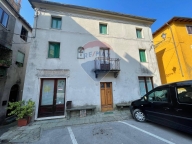 casa indipendente in vendita a Bagni di Lucca in zona Benabbio