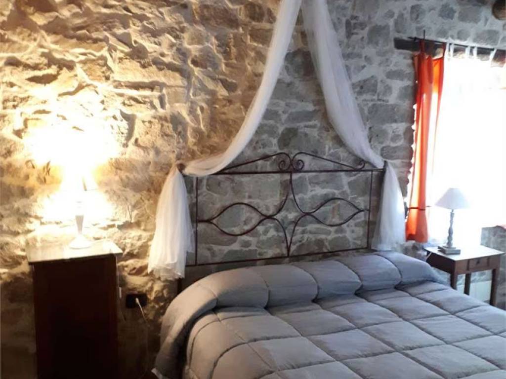 appartamento in vendita a Bagni di Lucca in zona Benabbio