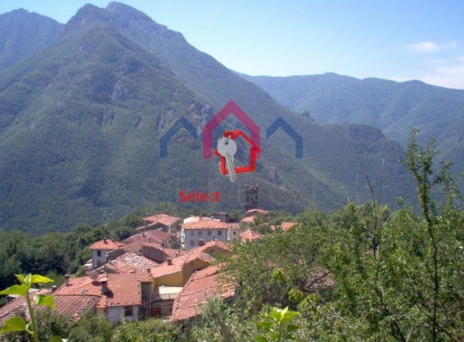 casa indipendente in vendita a Bagni di Lucca in zona Vico Pancellorum