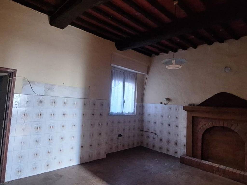 casa indipendente in vendita a Bagni di Lucca