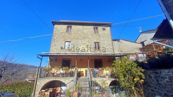 casale in vendita a Bagni di Lucca