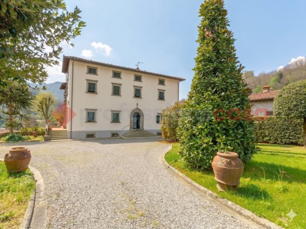 casa indipendente in vendita a Bagni di Lucca in zona La Villa