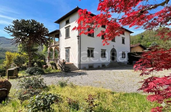 casa indipendente in vendita a Bagni di Lucca in zona Fornoli