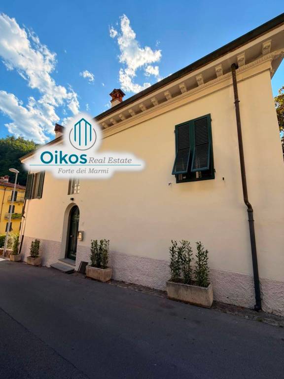 casa indipendente in vendita a Bagni di Lucca