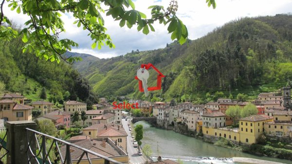 casa indipendente in vendita a Bagni di Lucca in zona Ponte a Serraglio