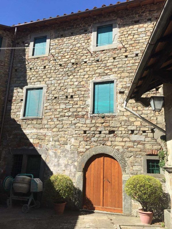 casa indipendente in vendita a Bagni di Lucca in zona Casabasciana