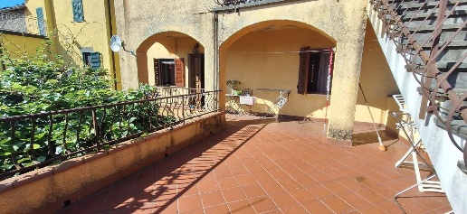 appartamento in vendita a Bagni di Lucca in zona Lugliano