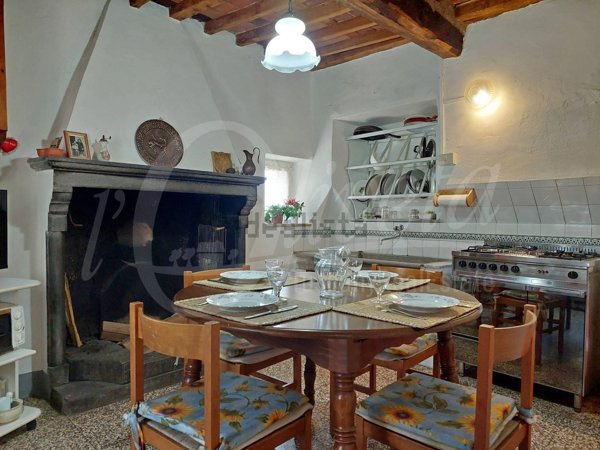 casa indipendente in vendita a Bagni di Lucca