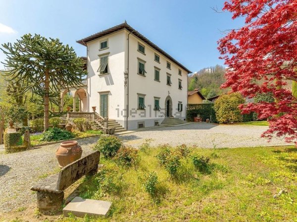 casa indipendente in vendita a Bagni di Lucca in zona Bagni Caldi