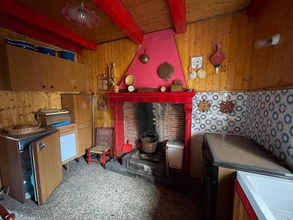 casa indipendente in vendita a Bagni di Lucca in zona Limano