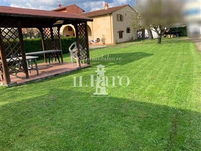 casa indipendente in vendita a Bagni di Lucca in zona La Villa