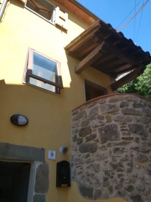 intera palazzina in vendita a Bagni di Lucca in zona Casoli