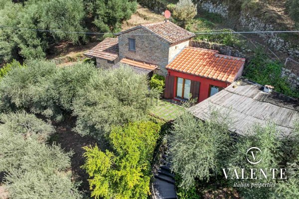 casa indipendente in vendita a Bagni di Lucca in zona Benabbio