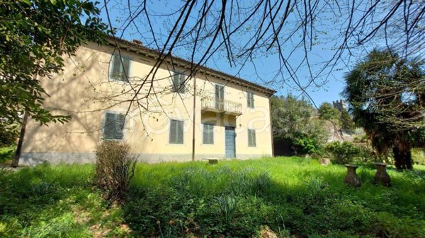 casa indipendente in vendita a Bagni di Lucca in zona Bagni Caldi