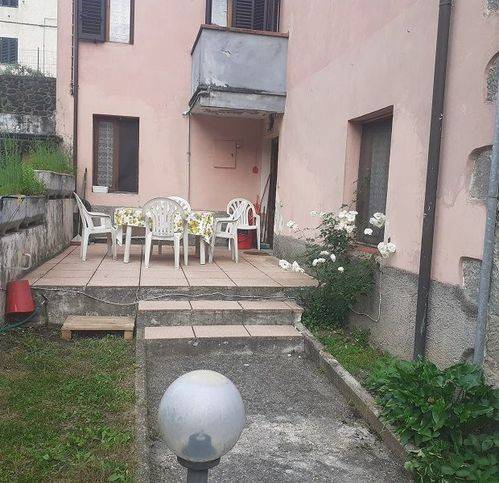 appartamento in vendita a Barga in zona Fornaci di Barga