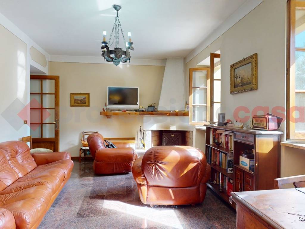 casa indipendente in vendita a Barga in zona Fornaci di Barga