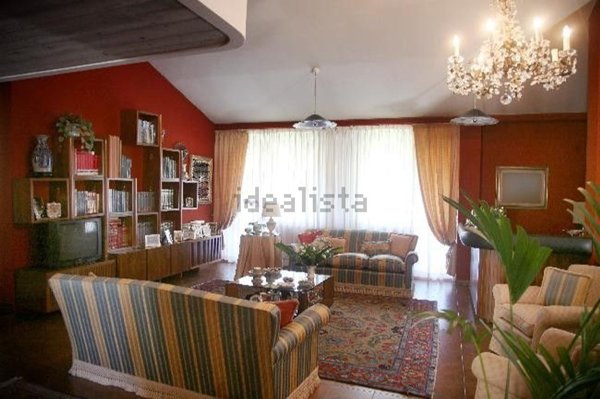 casa indipendente in vendita a Barga