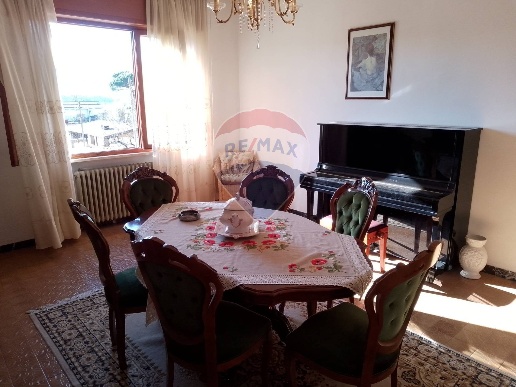 appartamento in vendita a Barga in zona Castelvecchio Pascoli