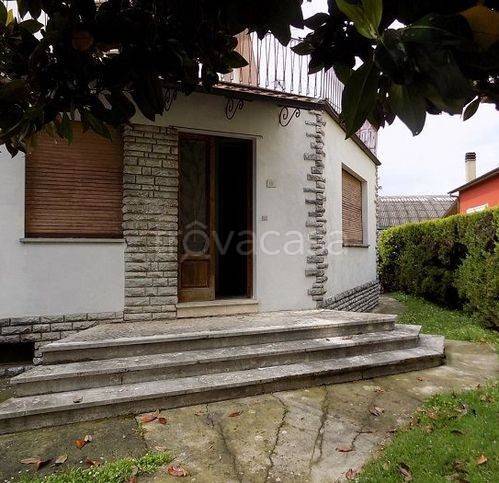 casa indipendente in vendita a Barga